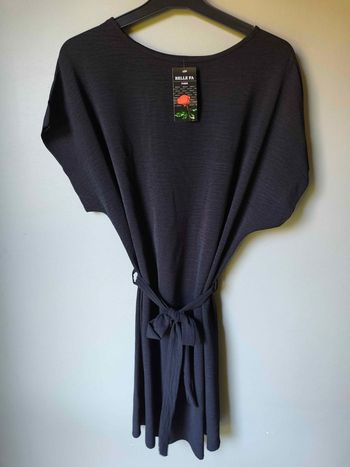 Robe/Tunique élégante avec ceinture couleurs Noir fluide taille unique 36 au 44
