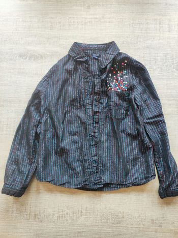 Chemise brillante avec sequins 