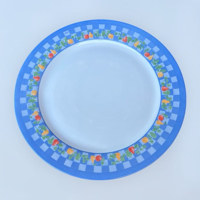 Plat de service rond Arcopal primeur Marc Palluy