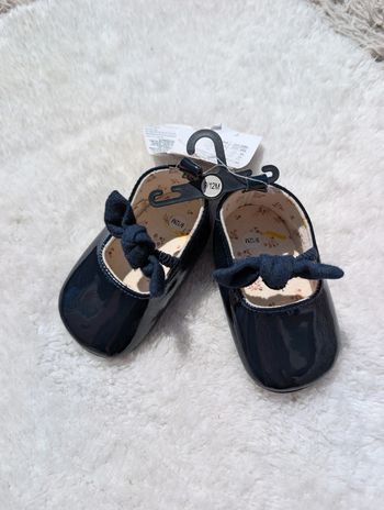 Ballerines neuves 9-12 mois