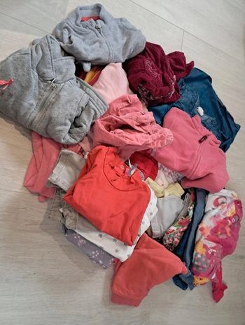 Lot vêtements  fille 12mois