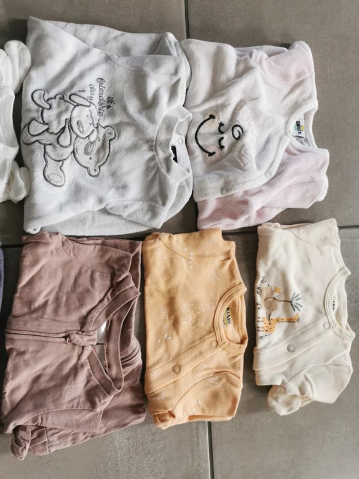 Lot de 8 pyjamas naissance 1 mois - photo numéro 3