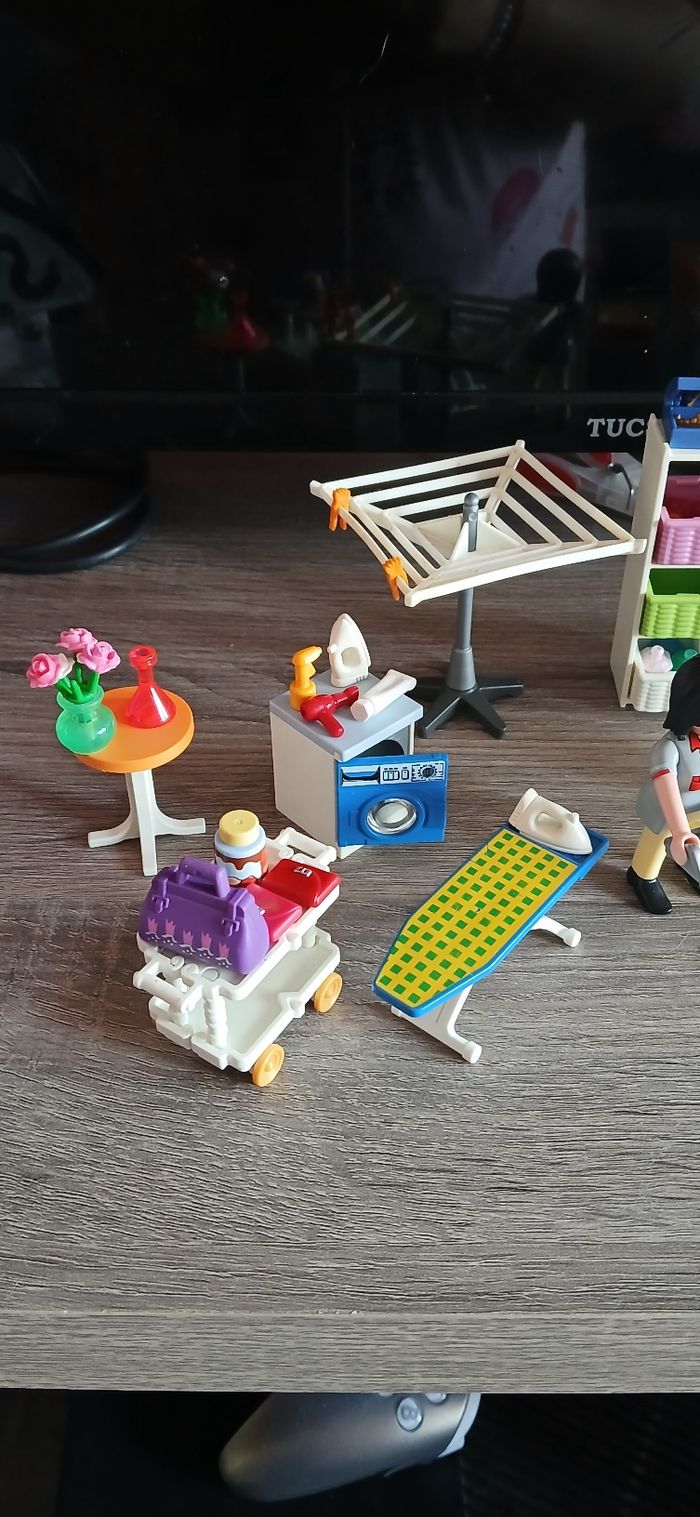Playmobil couple servante meubles etc - photo numéro 3