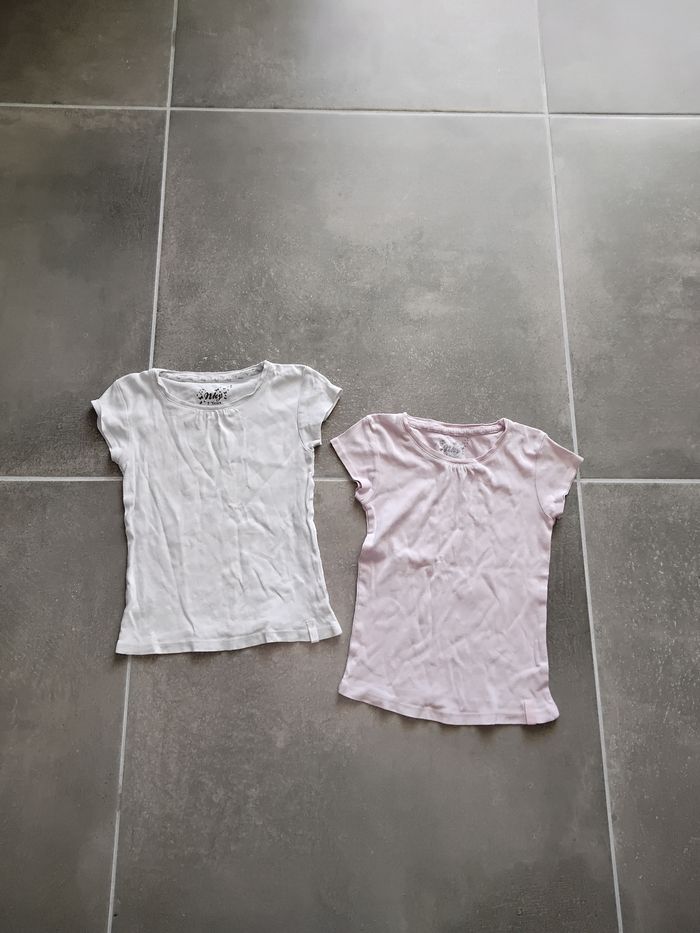Lot vêtements 5 ans - photo numéro 7