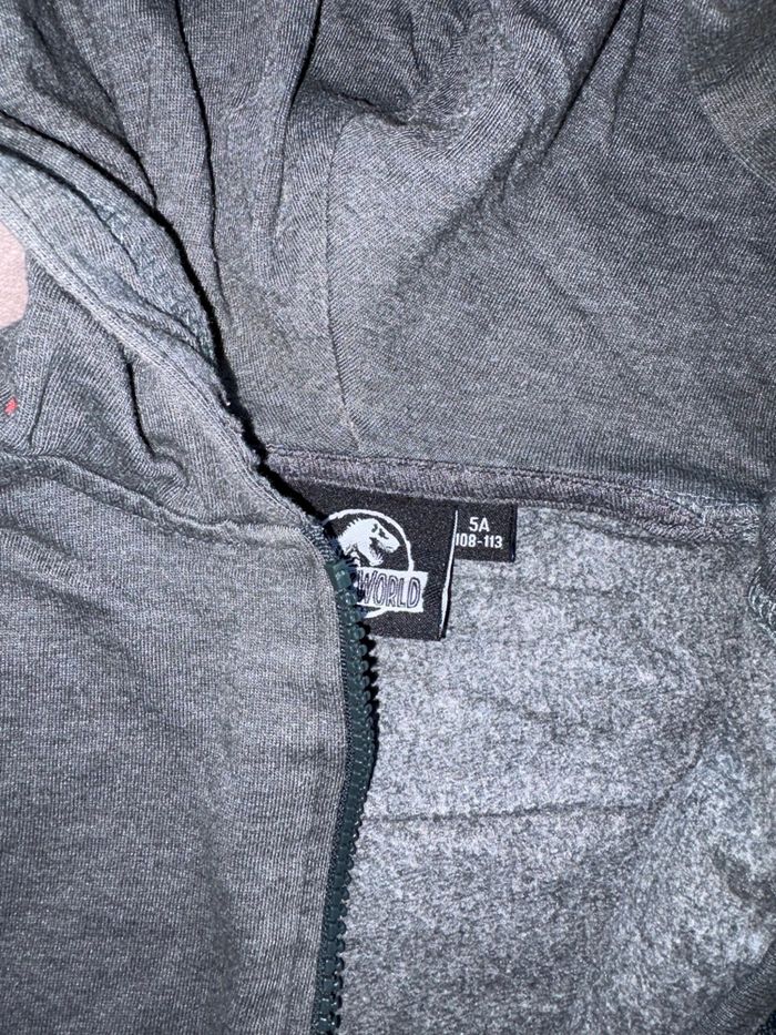 Lot de vêtement garçon taille 5 ans - photo numéro 9