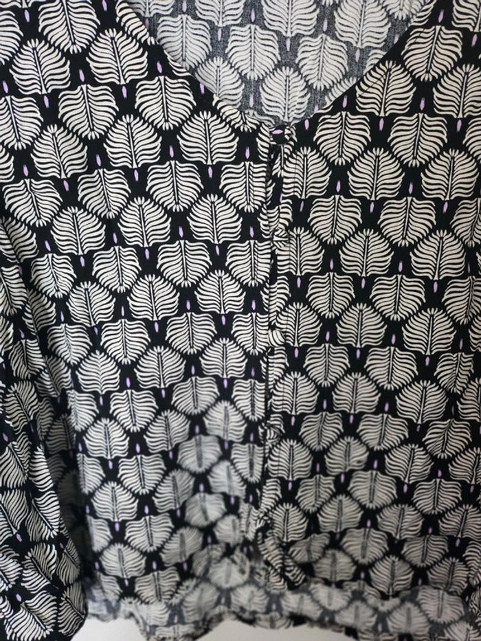 Tee-shirt top crop top haut Gemo taille 38 excellent état noir blanc et lilas - photo numéro 3