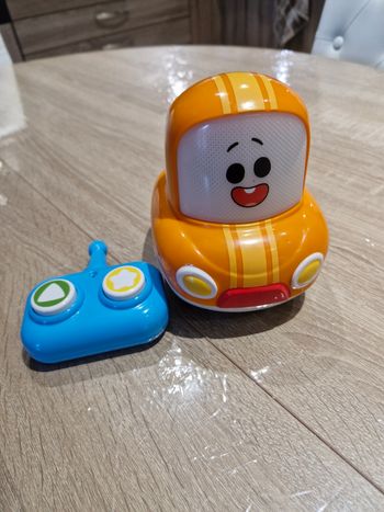 Voiture télécommandée