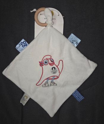Doudou et compagnie plat losange blanc mascotte avec anneau bois Jeux Olympiques de Paris 2024