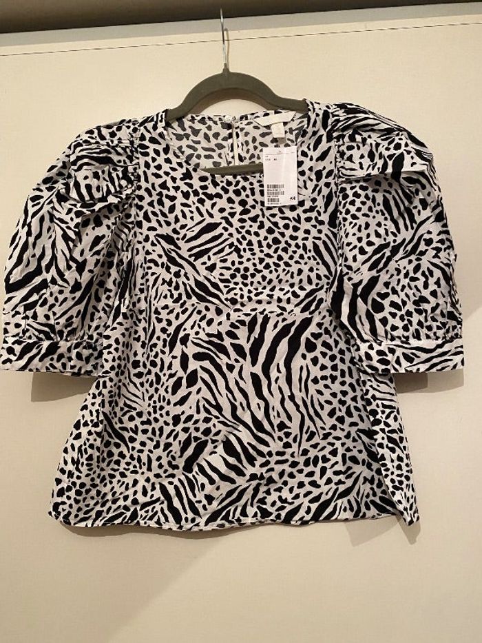 Blouse noir et blanche H&M taille xs neuf