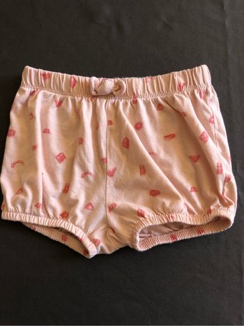 Vend short taille 3 ans