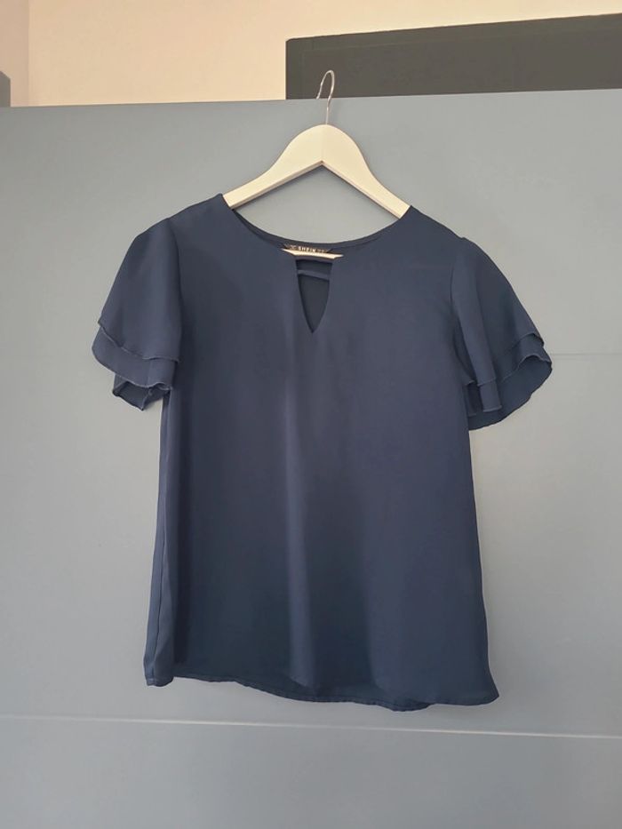 Haut bleu marine