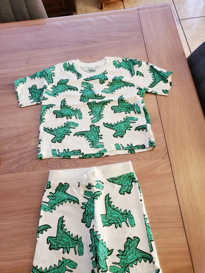 Ensemble 2 pièces tout neuf Primark 92 cm - photo numéro 2