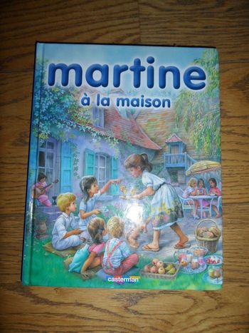 Livre Martine à la maison comprenant 8 albums, éditions casterman