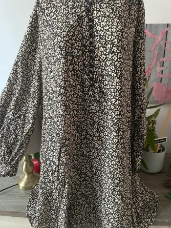 Magnifique robe en 48 de la boutique M&Smode excellent état proche du neuf