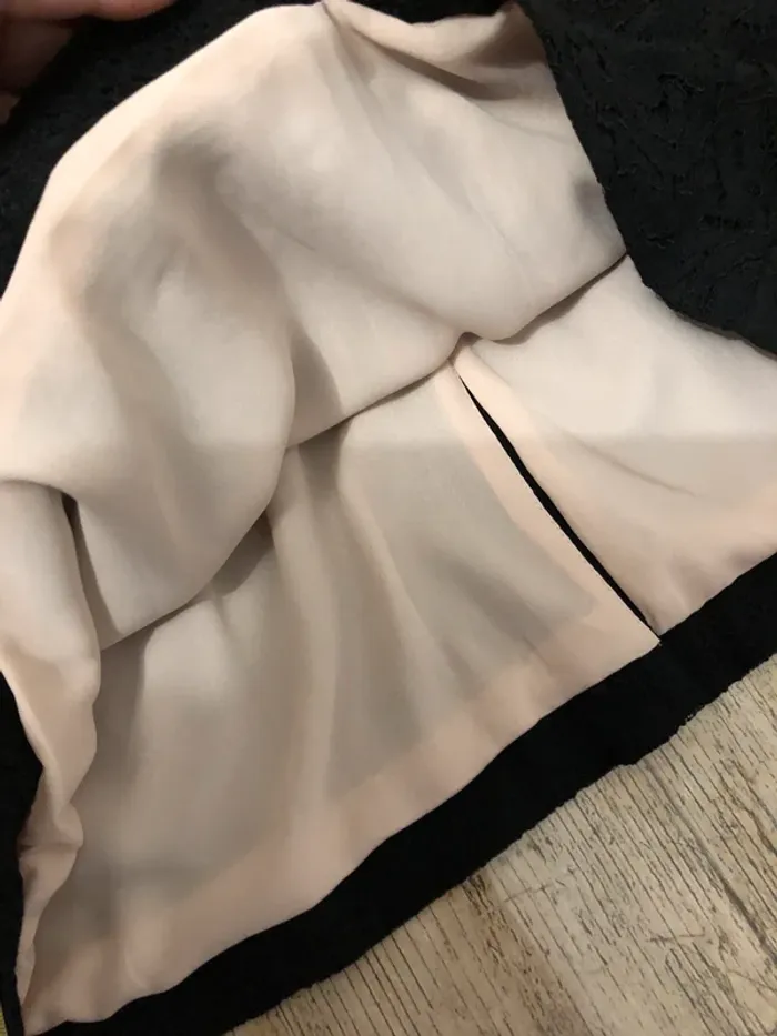Robe chic noire en dentelle - photo numéro 7