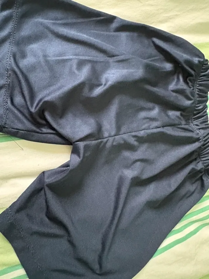 Lot vêtements de sport - photo numéro 8