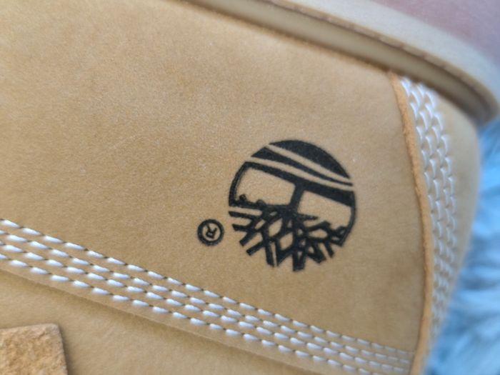 Chaussure Timberland taille 39 enfant neuve - photo numéro 9