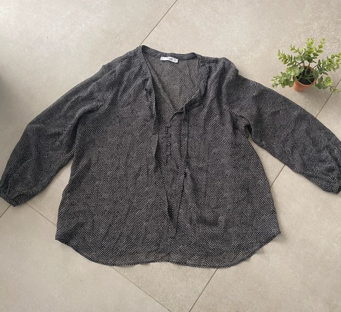 Magnifique chemisier légèrement transparent de chez mango