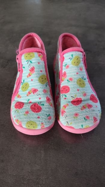 Chaussons taille 25