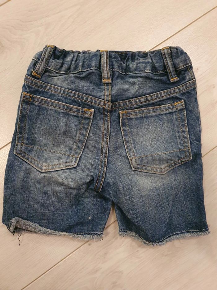 Short Jean 2 ans - photo numéro 2
