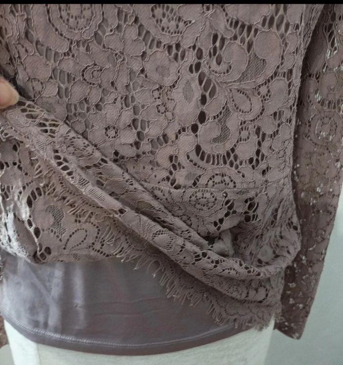 Magnifique blouse doublée en dentelle - photo numéro 4