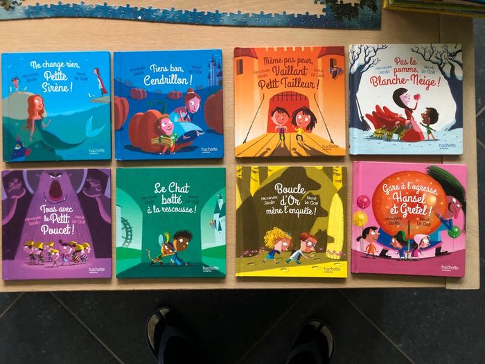 Lot 8 livres Mc Do Entre dans le conte