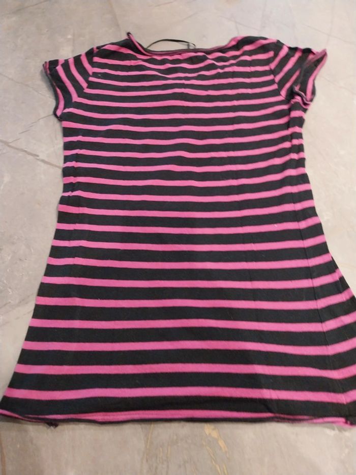 T-shirt Jennyfer taille s - photo numéro 2