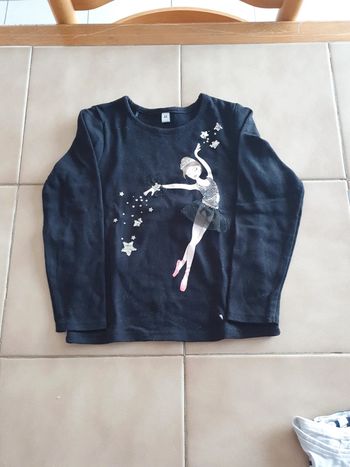 Tee-shirt manches longues avec danseuse sur le devant 4 ans