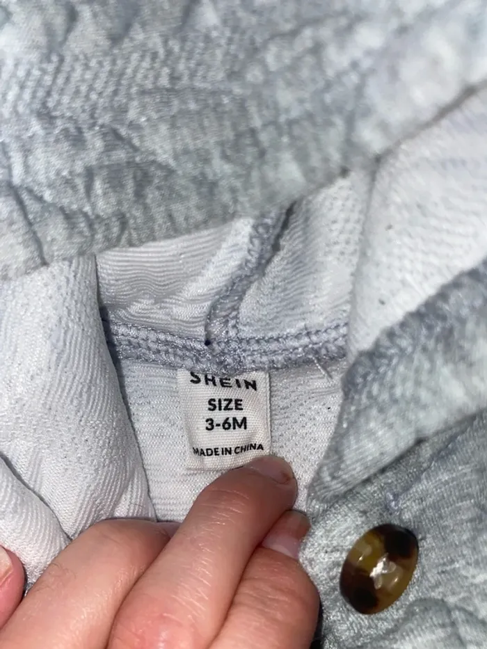 Veste à capuche grise - shein - 3/6 mois - photo numéro 2
