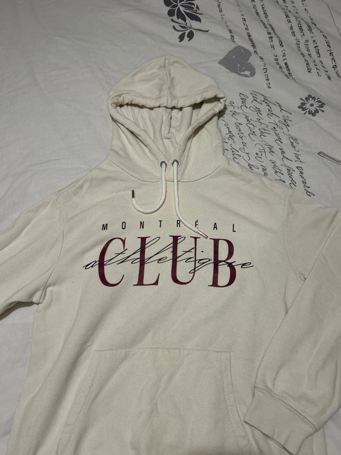 pull à capuche