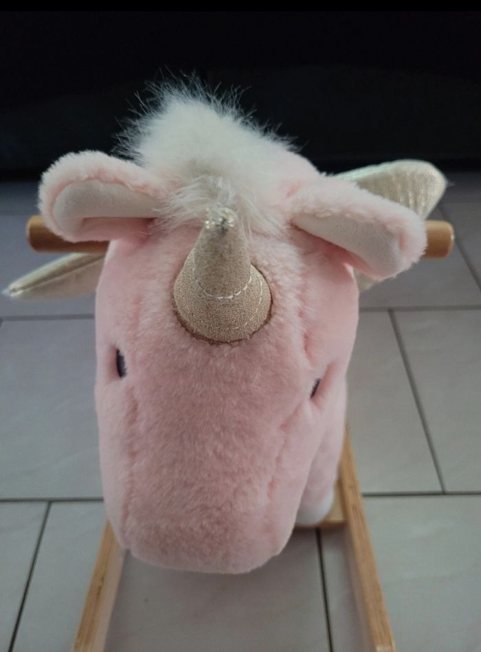 Licorne à bascule - photo numéro 10