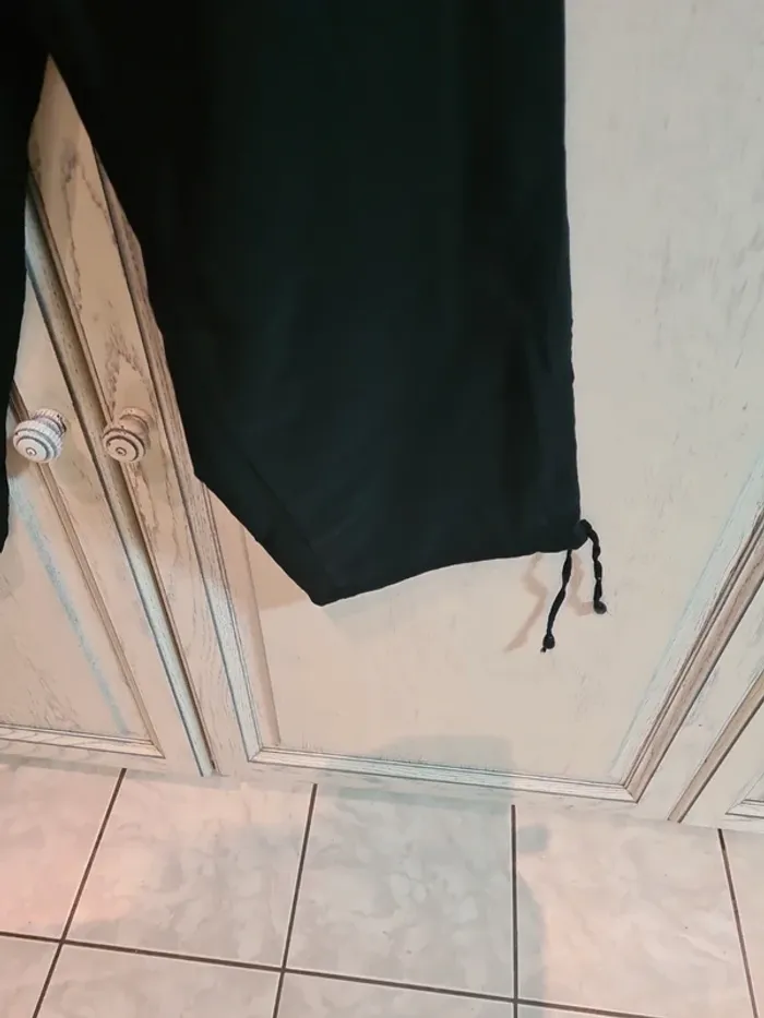 Pantalon 3/4 noir - photo numéro 2