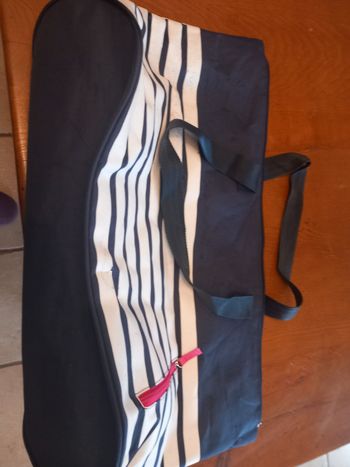 Sac 49x20 cm. Hauteur 31 cm.