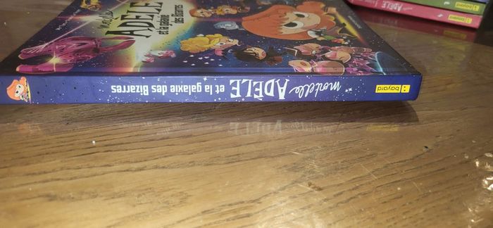 Livre mortelle Adèle et la galaxie des bizarres - photo numéro 5