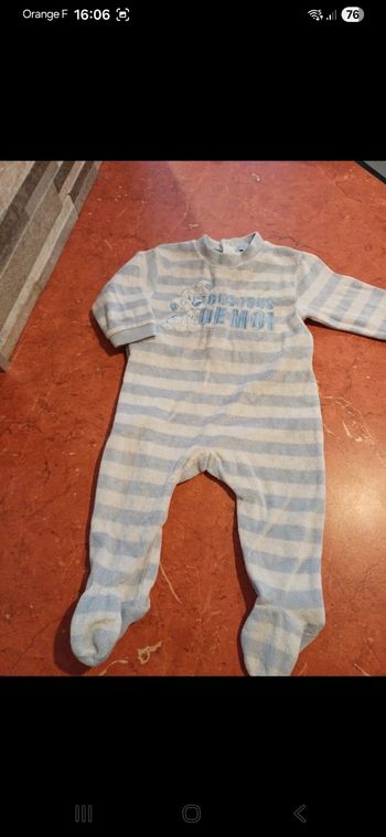 Pyjama bébé taille 6 mois
