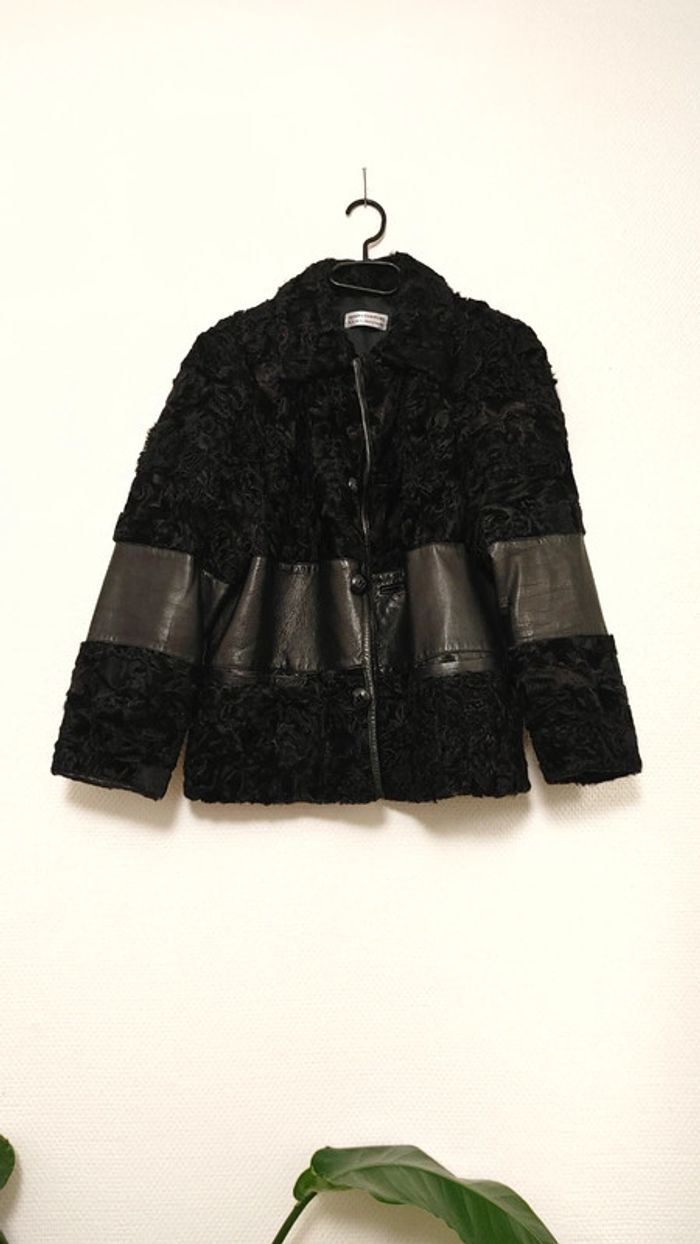 Très belle veste noir artisanale vintage en mouton retourné et cuir made in France épaulettes - photo numéro 3