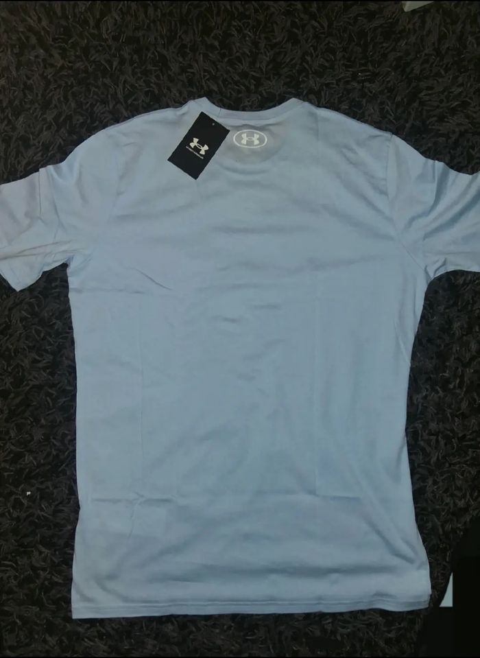 T-shirt under armour bleu ciel - photo numéro 8