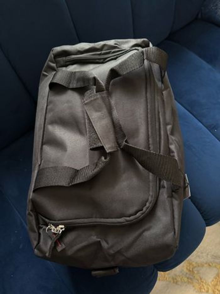 Sac de voyage / sport chevignon neuf - photo numéro 2