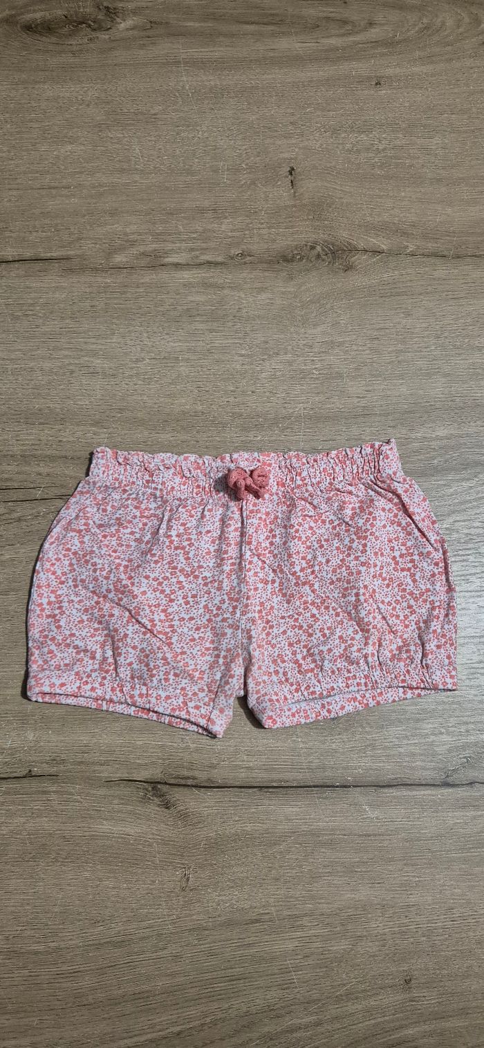 Lot shorts 24 mois - photo numéro 2