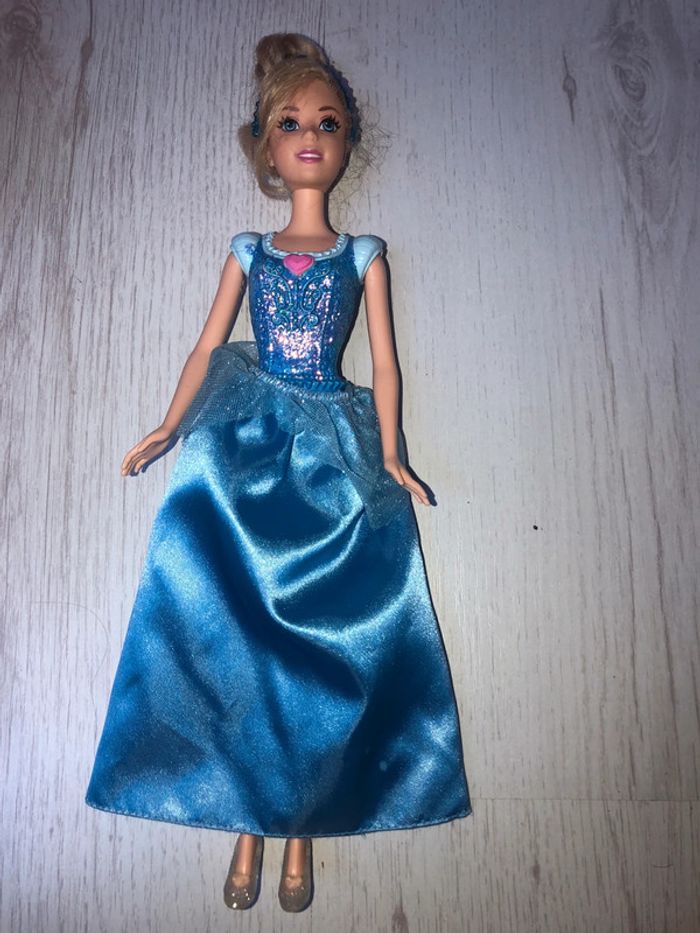 Poupée Barbie Cendrillon - photo numéro 3