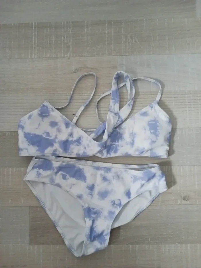 Bikini / maillot de bain fille tie dye Shein 11 / 12 ans 12 ans / 152 cm·Très bon état·Shein