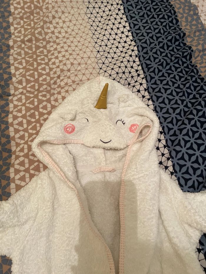 Peignoir licorne en 18 mois - photo numéro 2