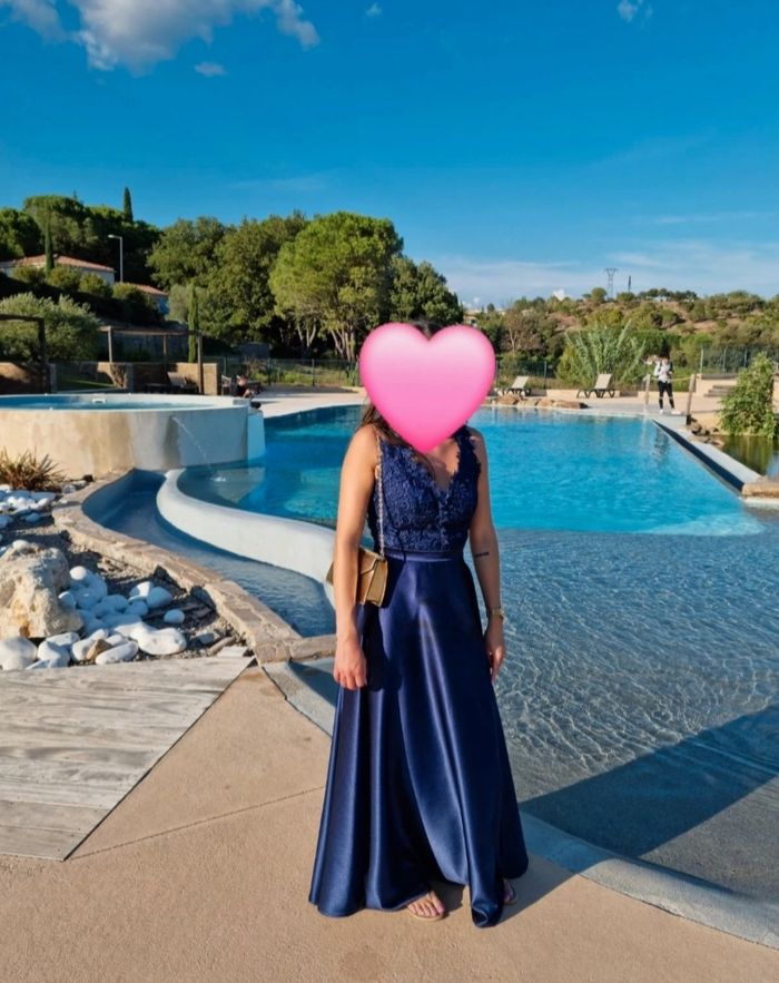 Robe demoiselle d'honneur bleu marine - photo numéro 3