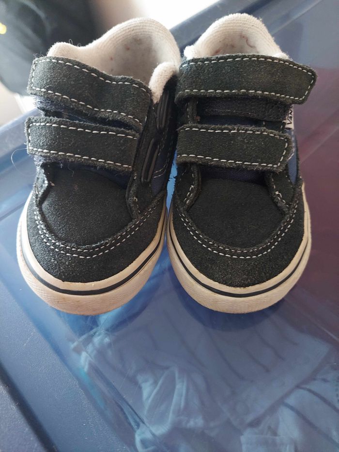 Basket vans pointure 21 - photo numéro 3