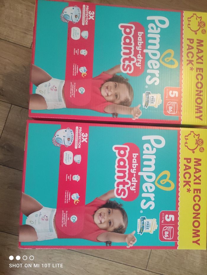 Couches Pampers pants