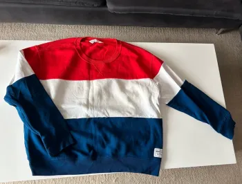 Pull tricolore