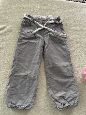Pantalon large ceinture gris 4 ans