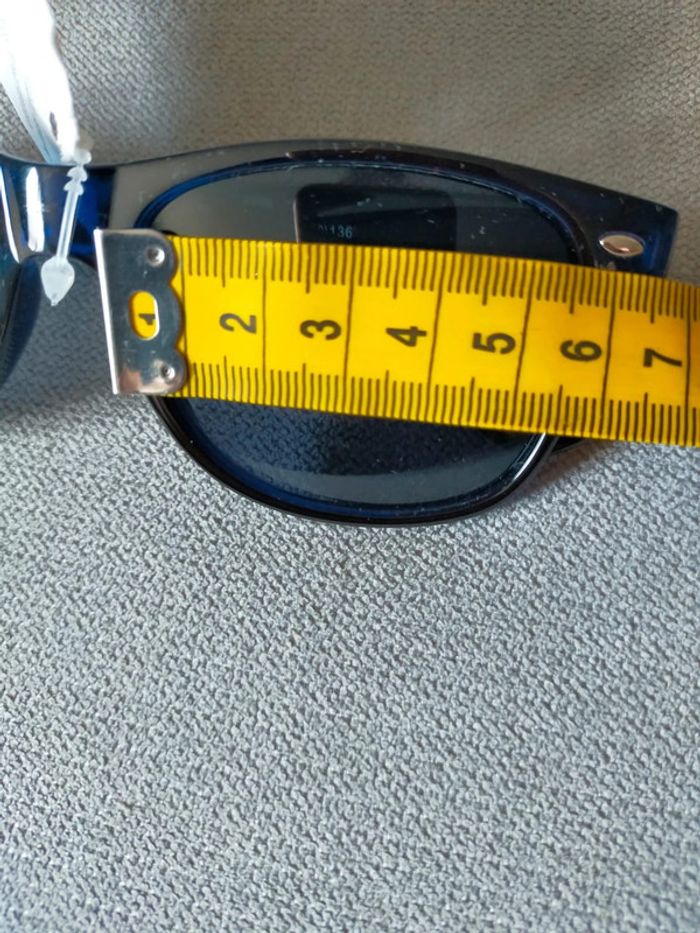 Lunettes de soleil noir bleu nuit – neuves avec étiquette - photo numéro 7