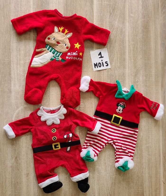 Lot de pyjamas bébé 1mois Noël 🎅 - photo numéro 1