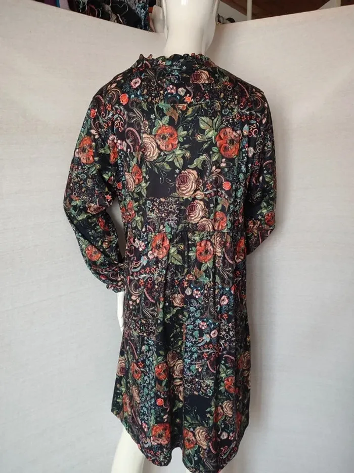 Robe fleurie - photo numéro 6